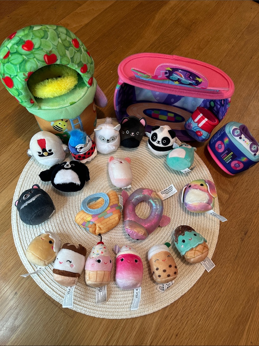 Squishmallow Squishville Lot